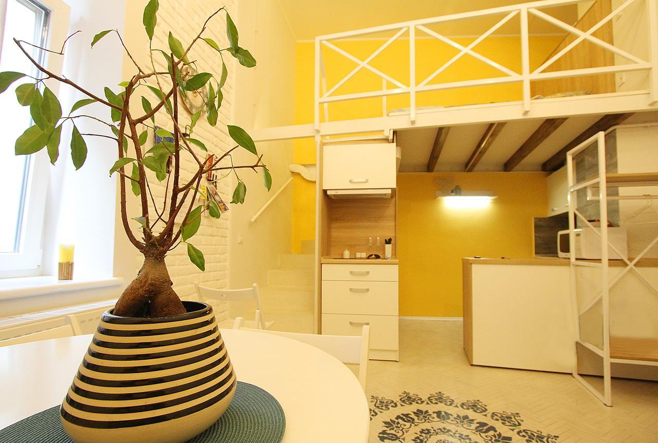 Style Loft Apartment Lviv Buitenkant foto