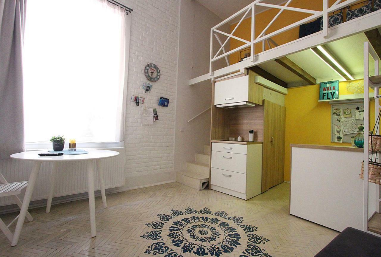 Style Loft Apartment Lviv Buitenkant foto